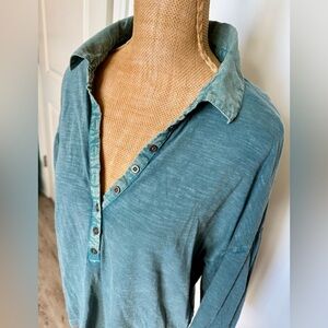 Anthropologie PILCRO Teal Blue Textured Knit Shirt Sz SMALL